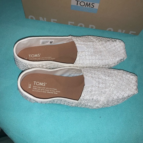 - TOMS CLASSIC NATURAL CROCHET SHOES - Picture 3 of 7